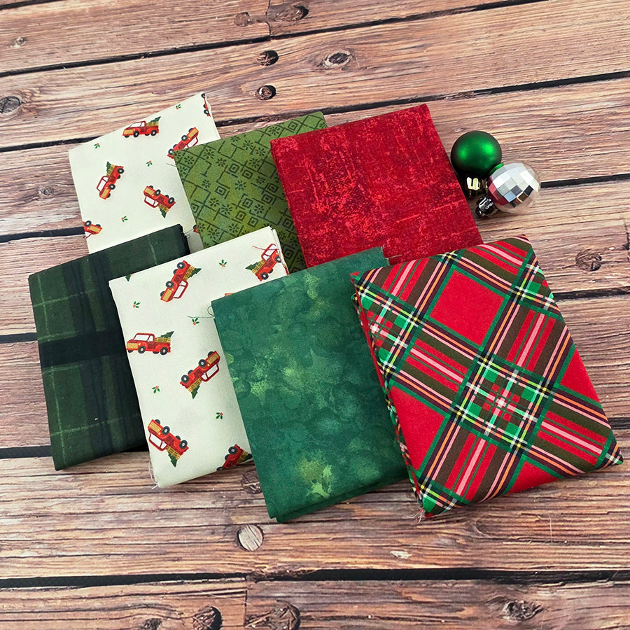 Christmas Tree Lot – FWFS Exclusive 7 Piece Fat Quarter Bundle