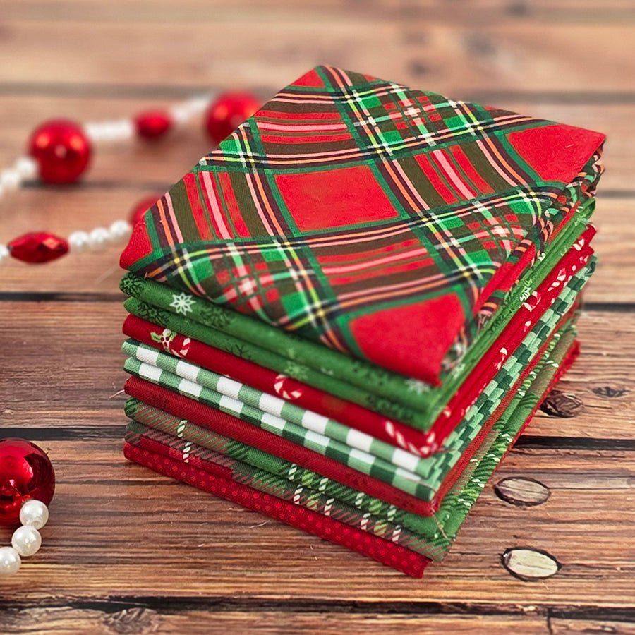 Christmas Cupboard – FWFS Exclusive 7 Piece Fat Quarter Bundle by Fort Worth Fabric Studio