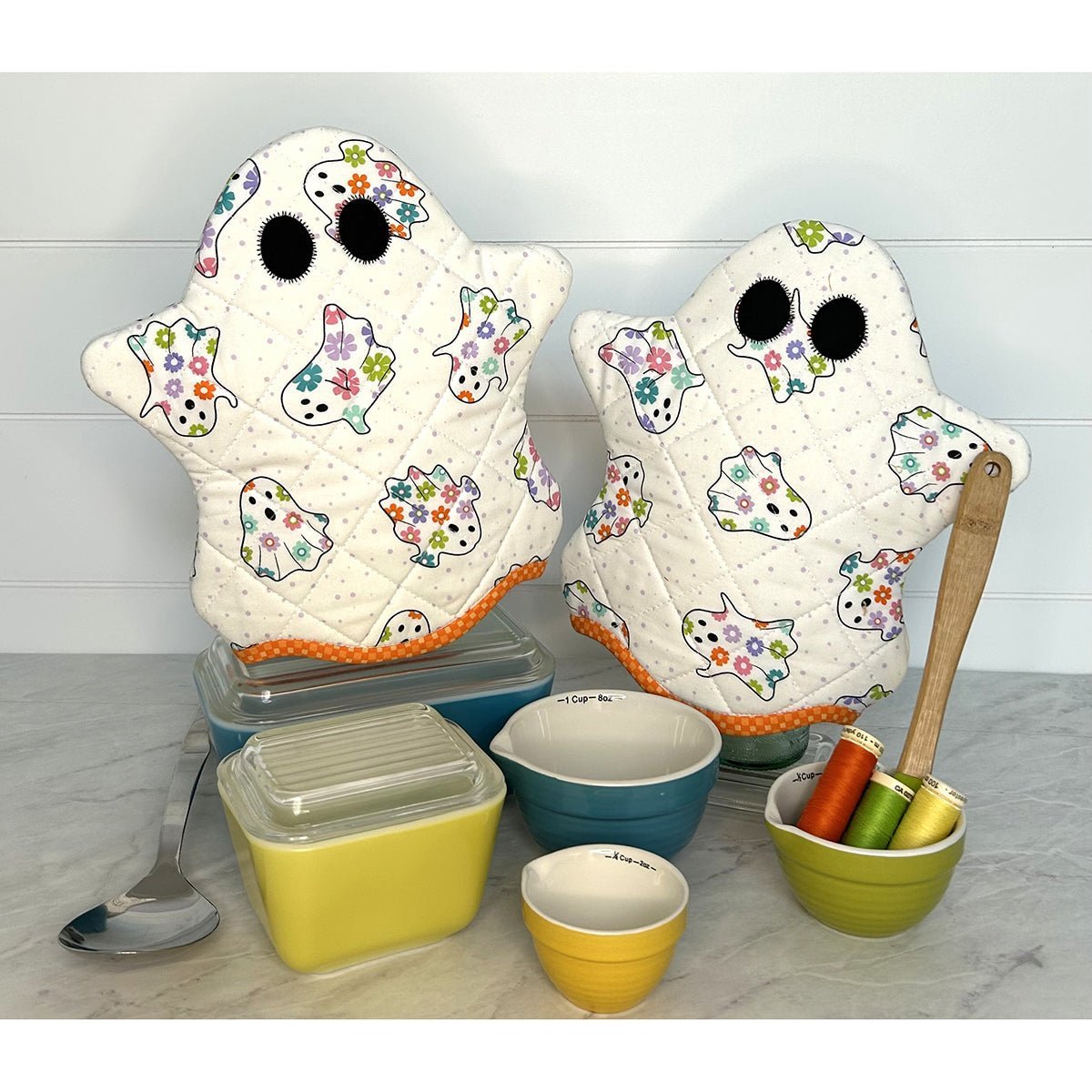 Ghostly Hot Pads Pattern by J. Minnis Designs by J. Minnis Designs