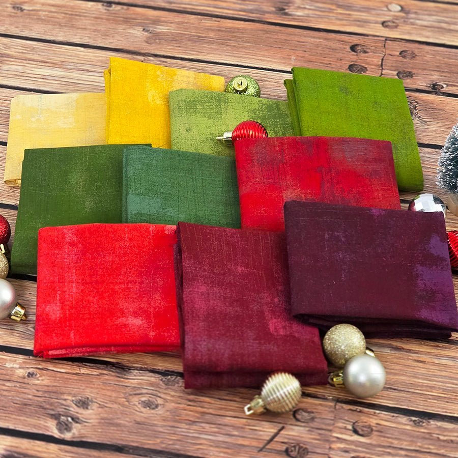 Grunge Yuletide Mix Fat Quarter Bundle – Holiday Christmas Quilting Fabric (Moda Basics) by Moda