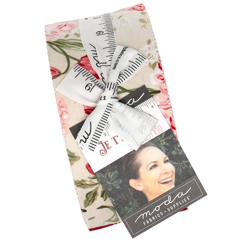 Je T'aime Jelly Roll by Moda