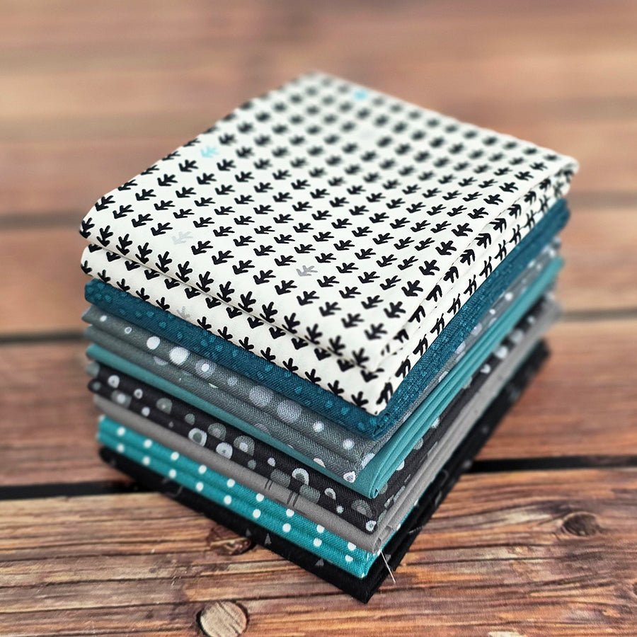 Minor Details – FWFS Exclusive 8 Piece Fat Quarter Bundle by Fort Worth Fabric Studio